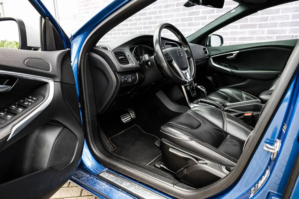 Volvo V40 1.5 T3 Polar+ Sport | Parkeerverwarming | Panorama uit 2019, foto 16