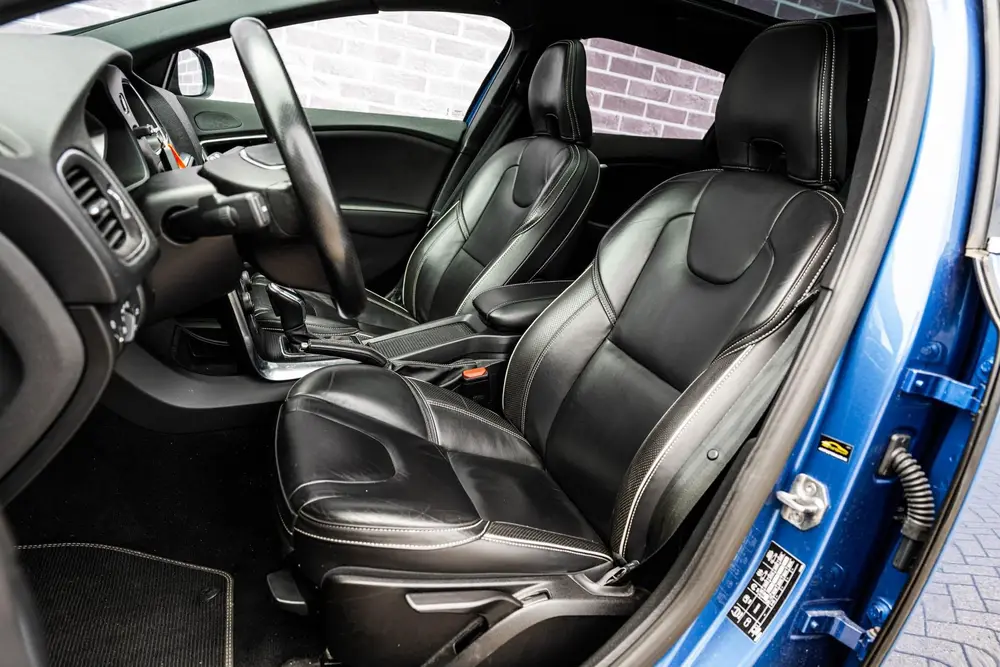 Volvo V40 1.5 T3 Polar+ Sport | Parkeerverwarming | Panorama uit 2019, foto 6