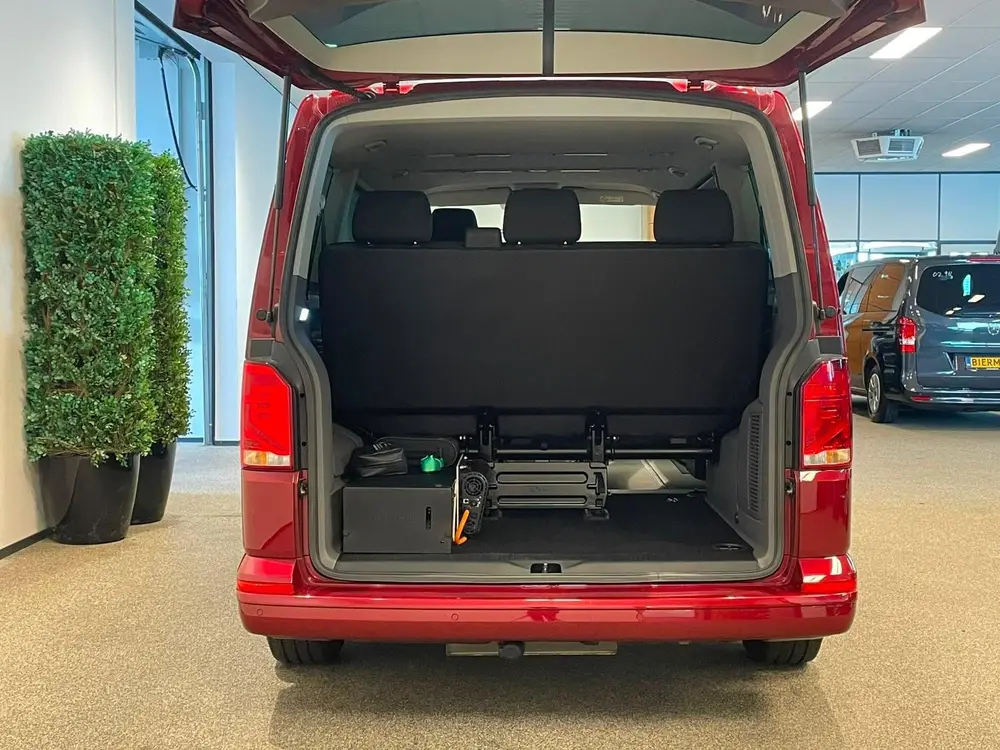 Volkswagen Caravelle L1H1 Rolstoelbus Automaat XXL-Ombouw 14 uit 2021, foto 16