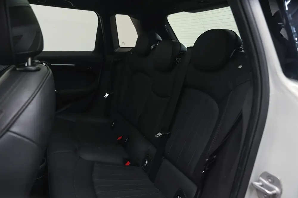 Mini Hatchback Cooper Chili Automaat / Panoramadak / Comfort uit 2019, foto 11