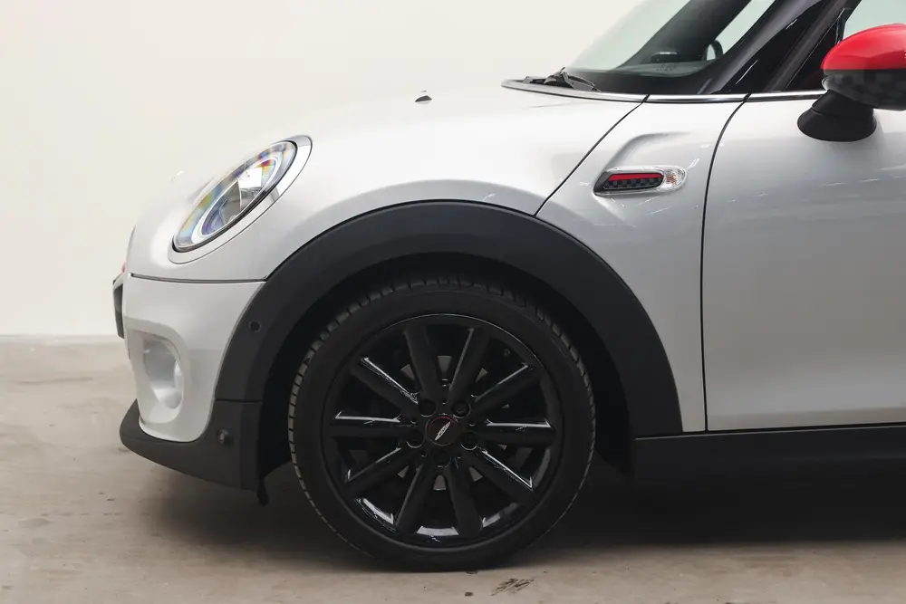 Mini Hatchback Cooper Chili Automaat / Panoramadak / Comfort uit 2019, foto 5