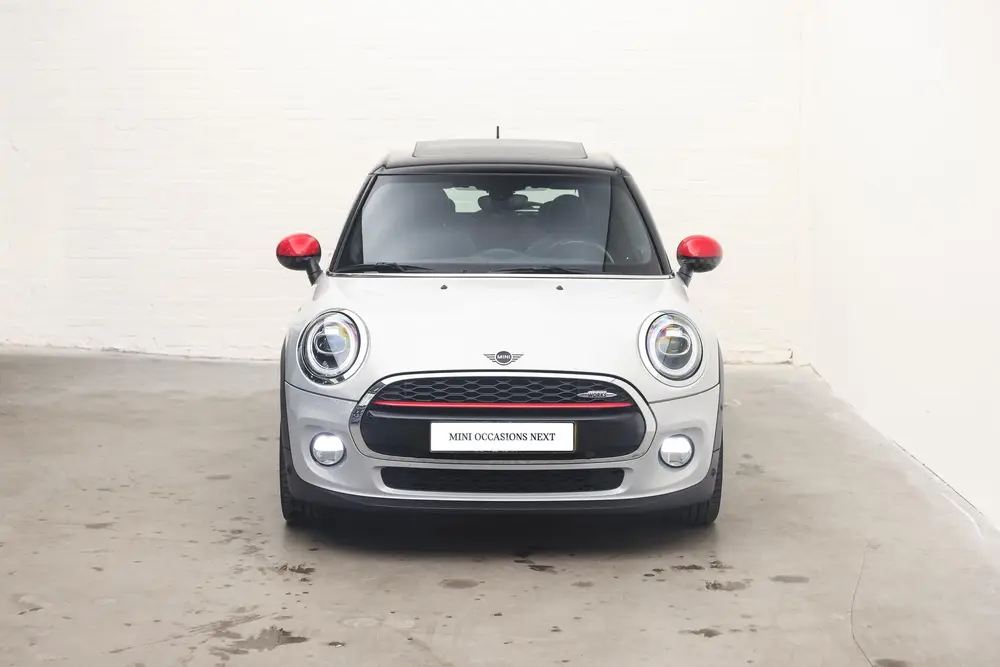Mini Hatchback Cooper Chili Automaat / Panoramadak / Comfort uit 2019, foto 6