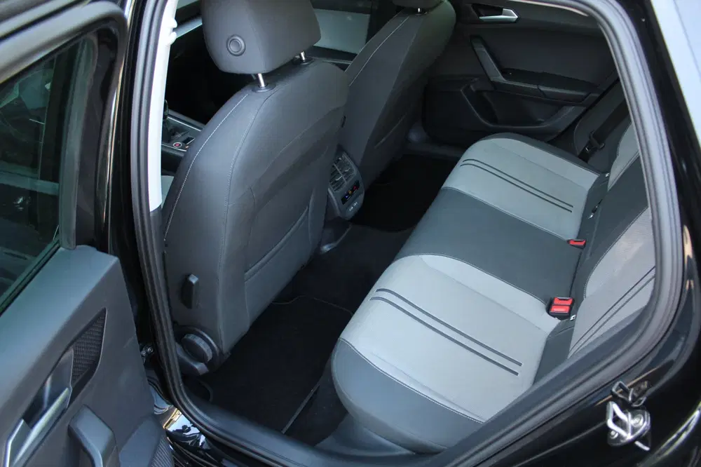 SEAT Leon 1.0 TSI Style Business Intense 110PK uit 2021, foto 16