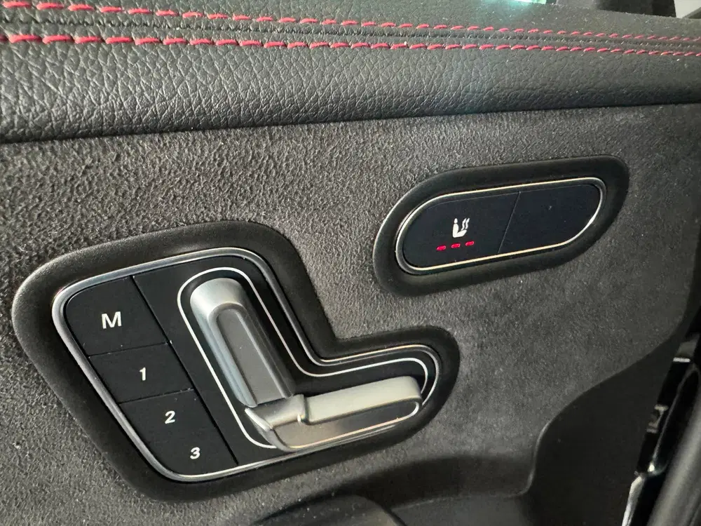 Mercedes-Benz CLA 250 e AMG Pano uit 2024, foto 13