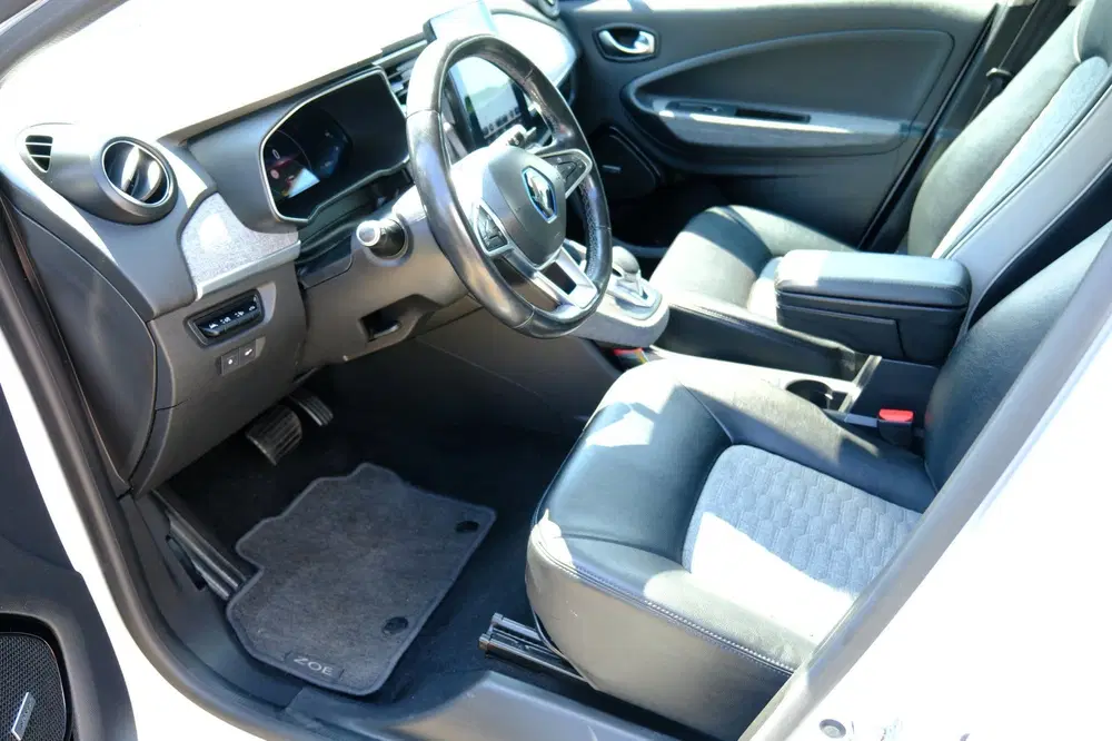 Renault ZOE R135 Intens 52 kWh (Huur Accu) Bose uit 2020, foto 2