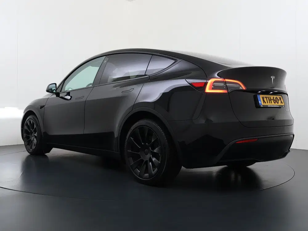 Tesla Model Y Long Range AWD 75 kWh SOH 98% uit 2024, foto 6