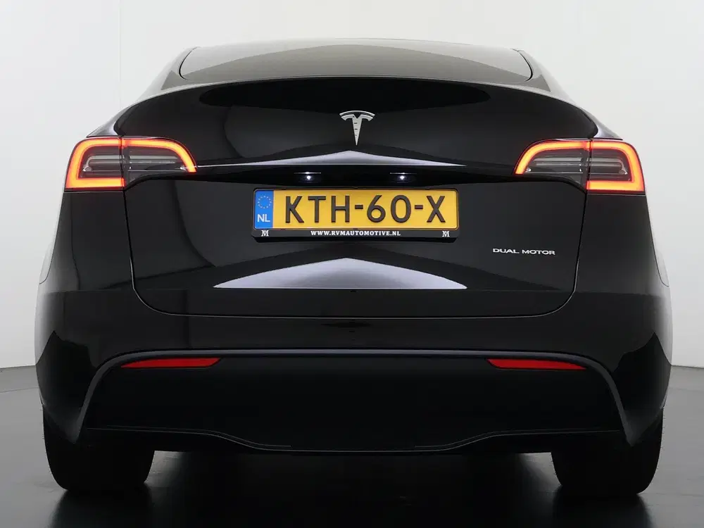 Tesla Model Y Long Range AWD 75 kWh SOH 98% uit 2024, foto 7