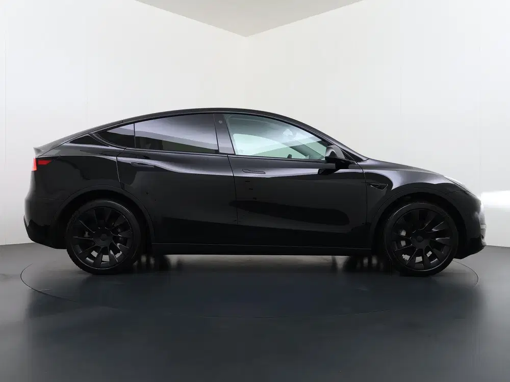 Tesla Model Y Long Range AWD 75 kWh SOH 98% uit 2024, foto 9