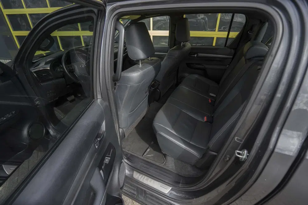 Toyota Hilux 2.8 D-4D Double Cab Invincible uit 2023, foto 11