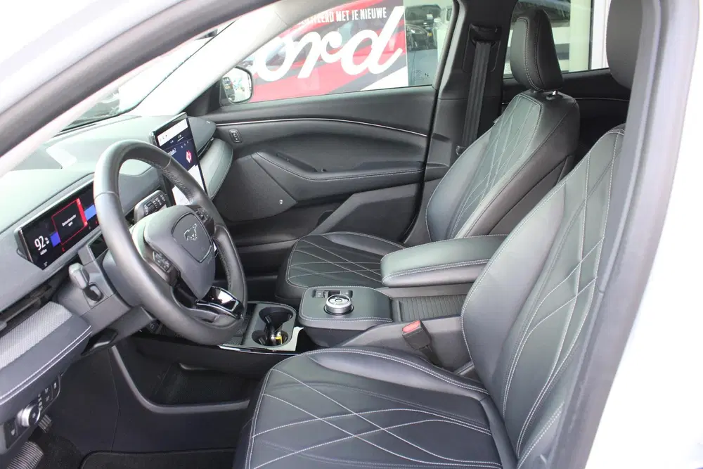 Ford Mustang Mach-E Extended RWD 98 kWh B&O Audio uit 2022, foto 9