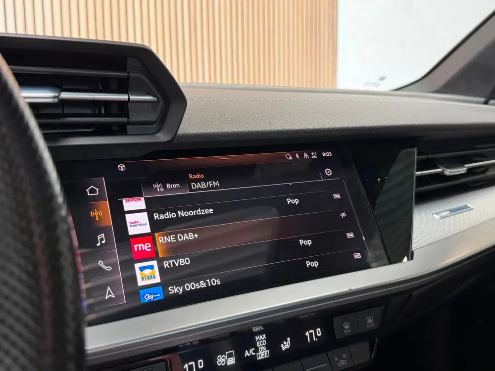 Audi A3 35 TFSI S line uit 2020, foto 14