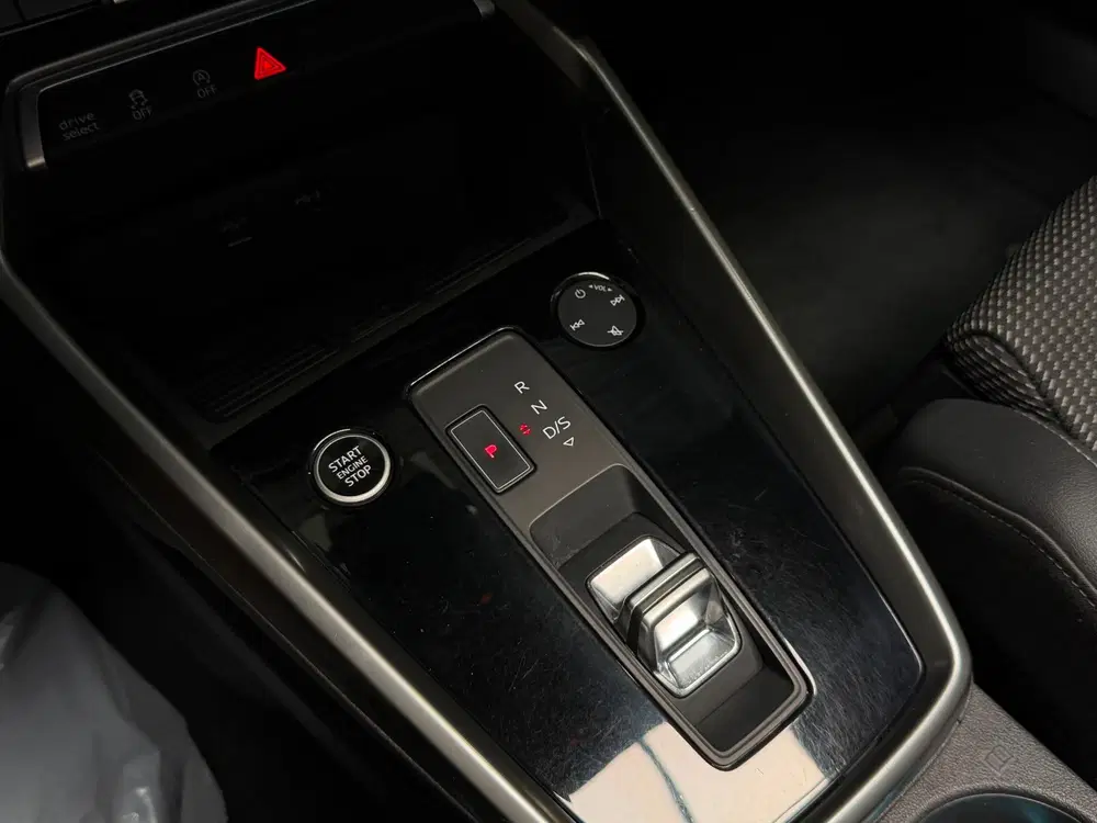 Audi A3 35 TFSI S line uit 2020, foto 17