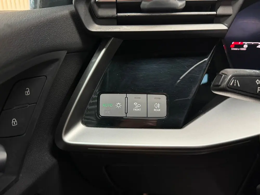 Audi A3 35 TFSI S line uit 2020, foto 7