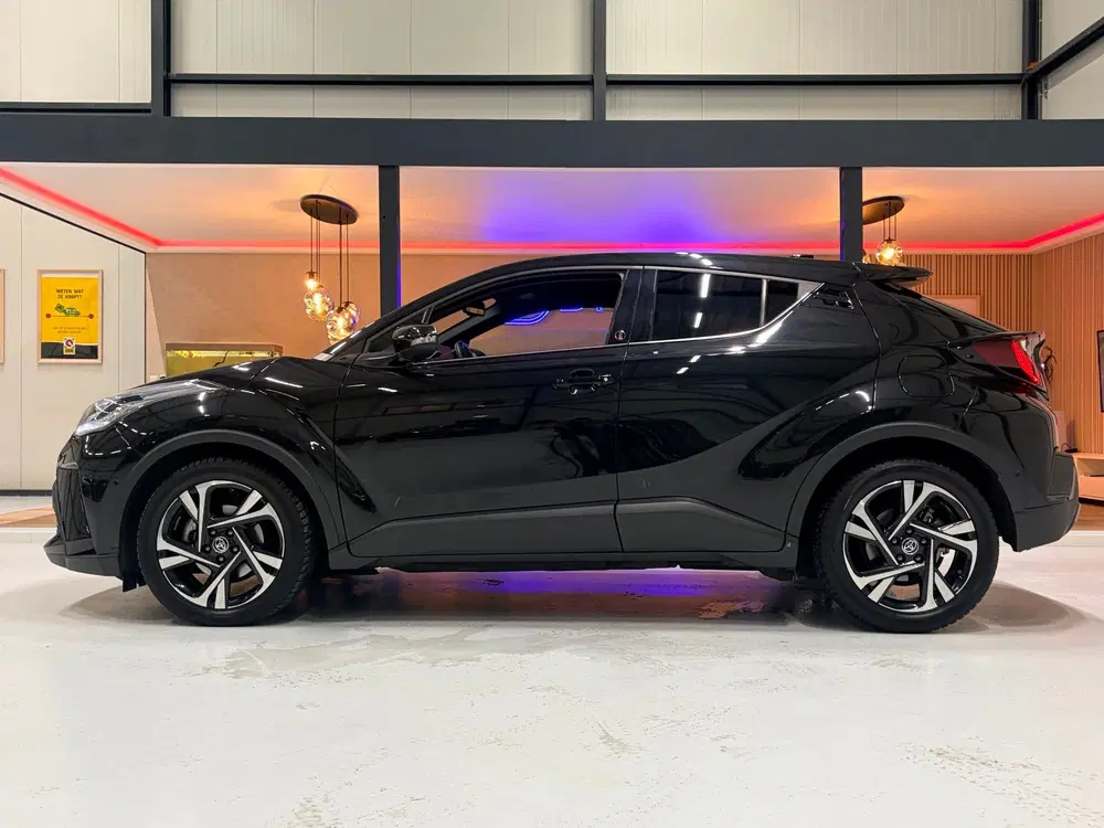 Toyota C-Hr 2.0 Hybrid Dynamic uit 2023, foto 13