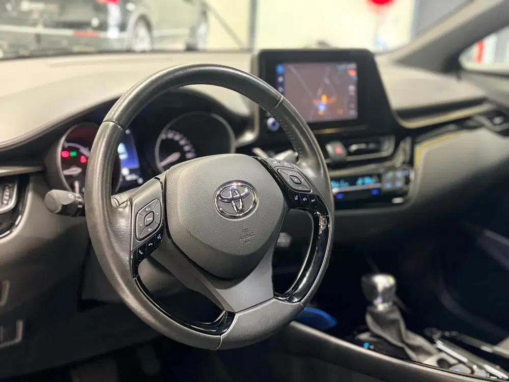 Toyota C-Hr 2.0 Hybrid Dynamic uit 2023, foto 14