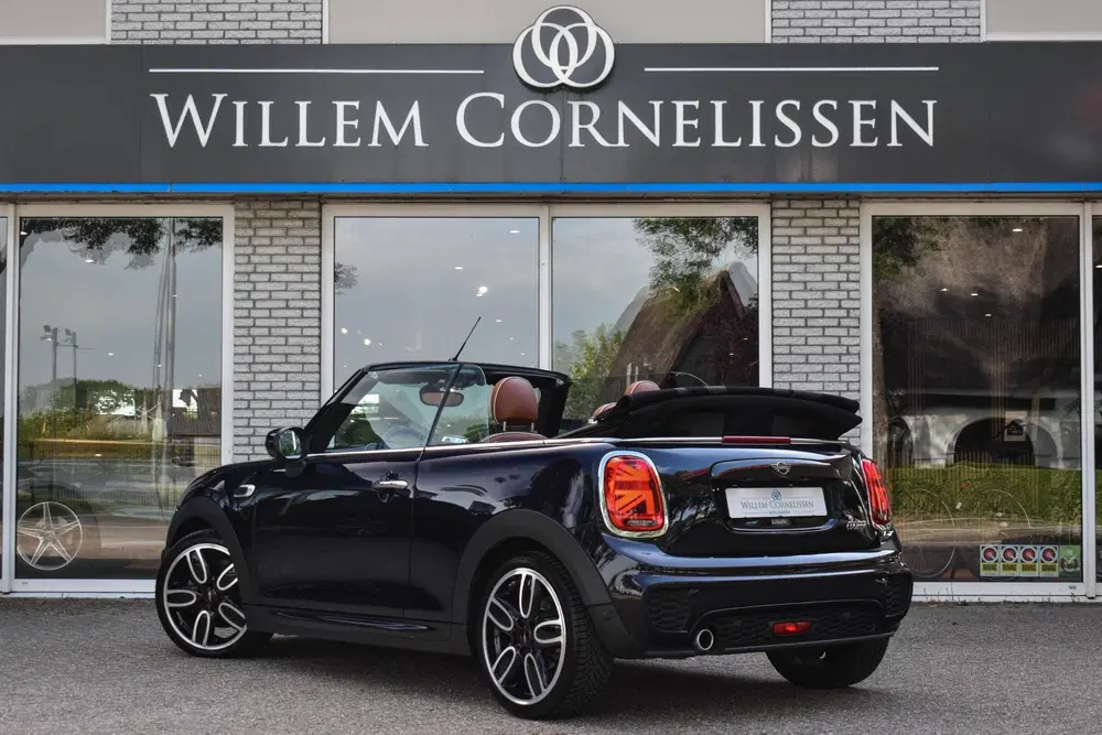 Mini Cabrio 1.5 Cooper Aut. JCW Pack Leder Navi Pro Ap uit 2021, foto 4
