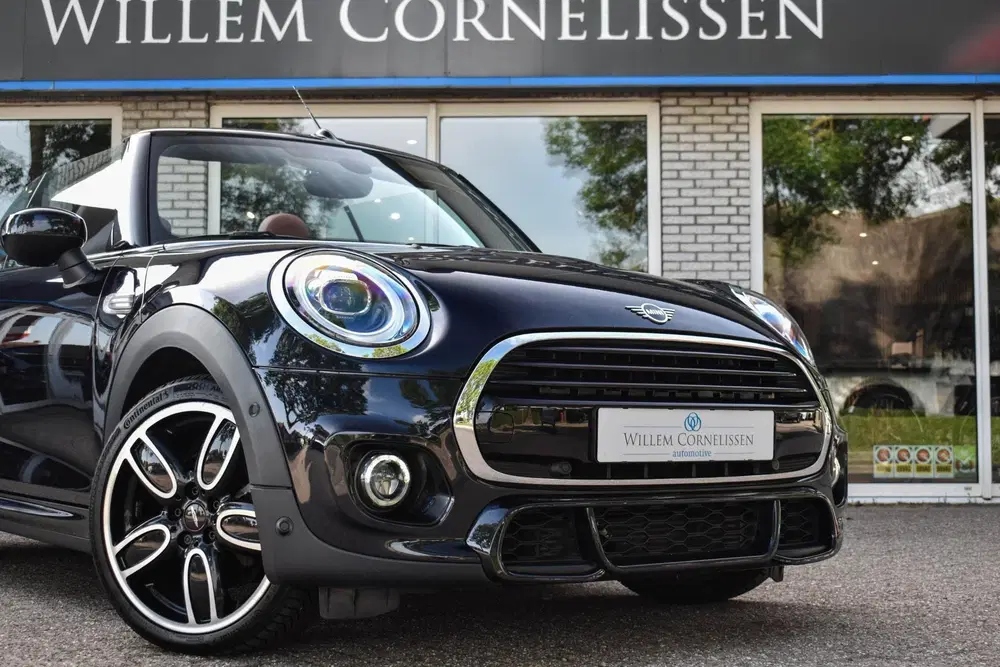 Mini Cabrio 1.5 Cooper Aut. JCW Pack Leder Navi Pro Ap uit 2021, foto 5
