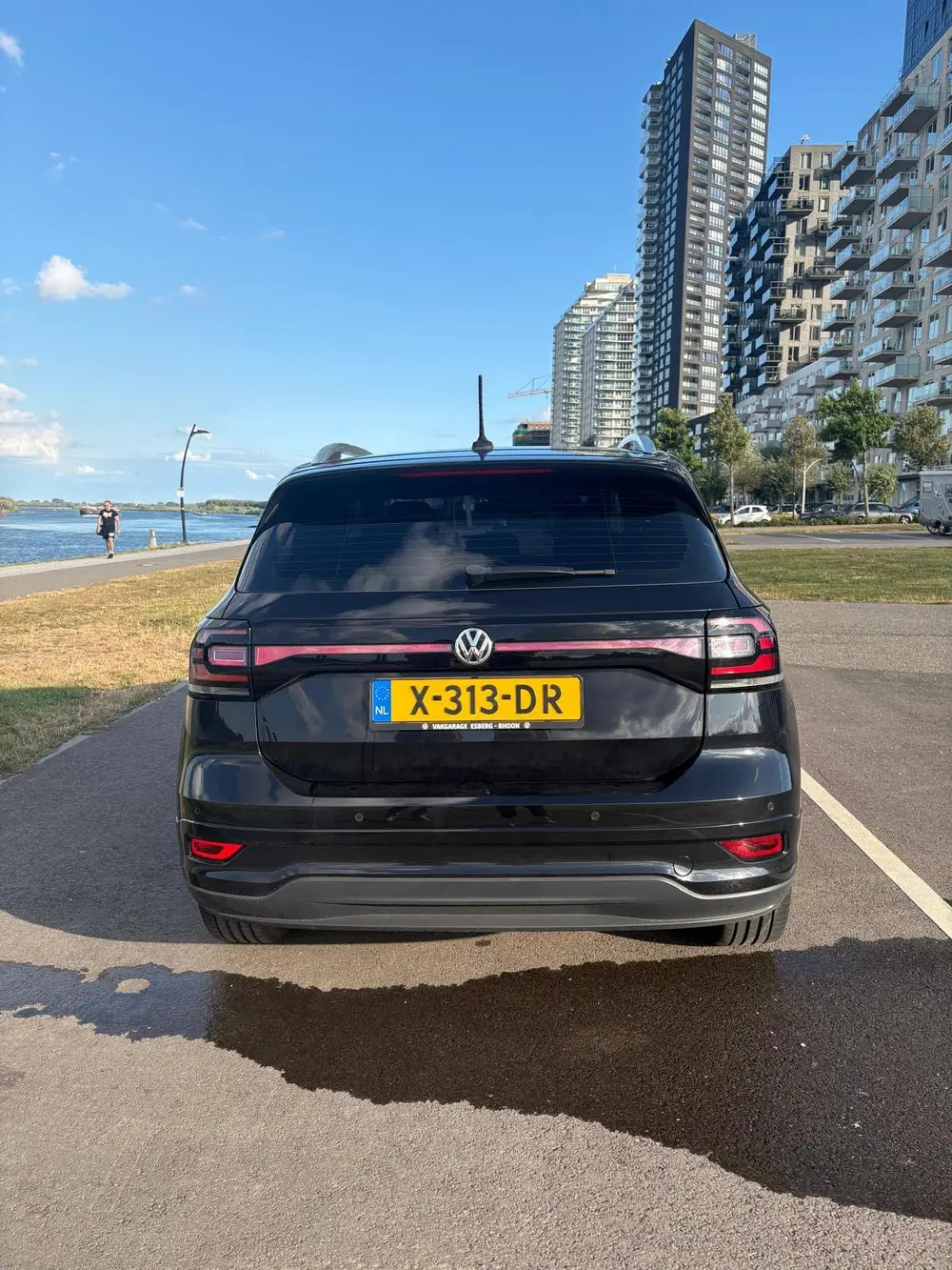 Volkswagen T-Cross R-Line 1.0 TSI 115PK 7-DSG 2019 zwart uit 2019, foto 2