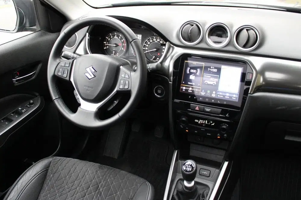 Suzuki Vitara 1.4 Boosterjet Style Smart Hybrid uit 2025, foto 2