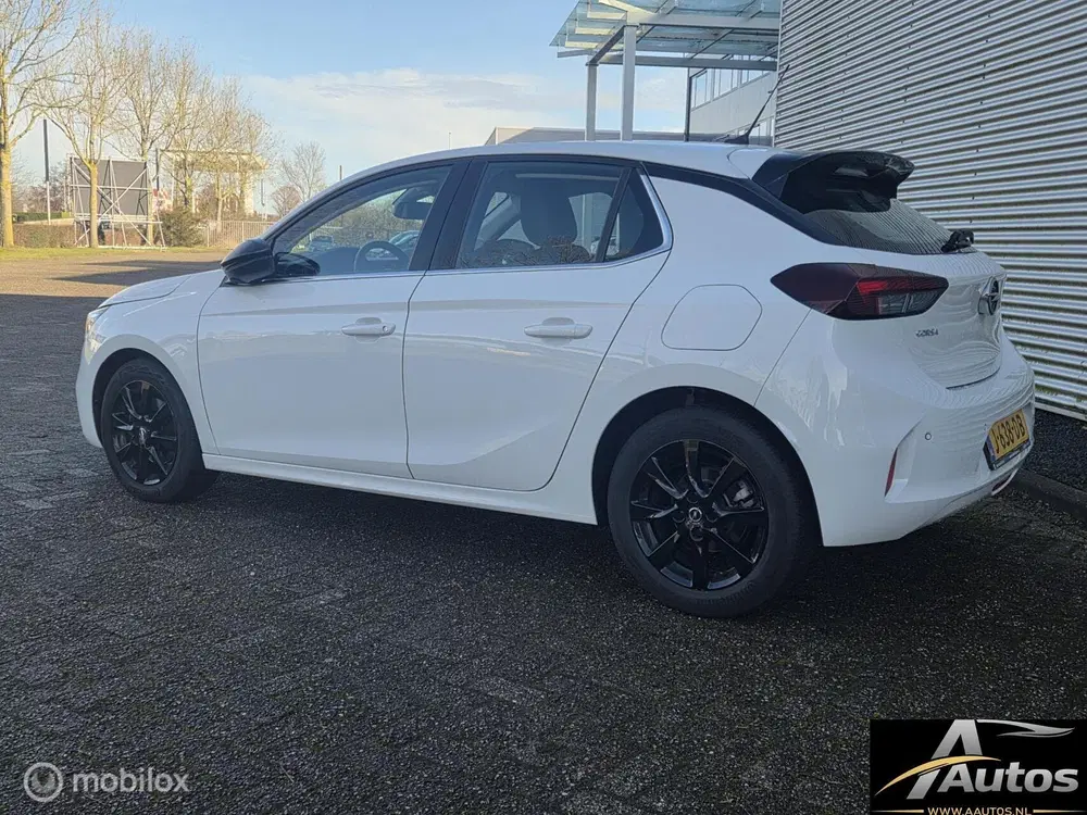 Opel Corsa 1.2 Edition uit 2020, foto 3
