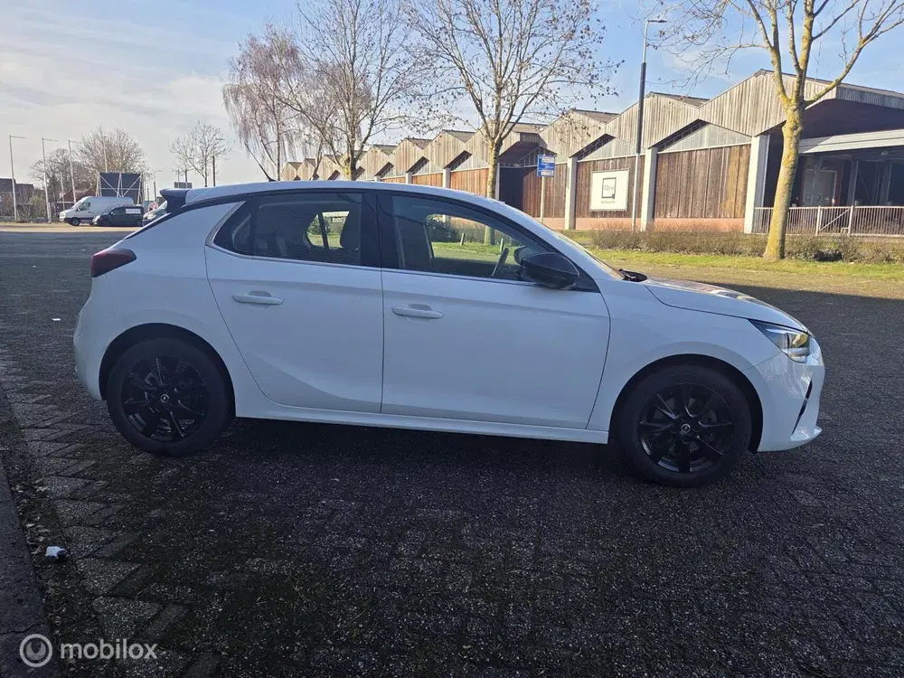 Opel Corsa 1.2 Edition uit 2020, foto 5