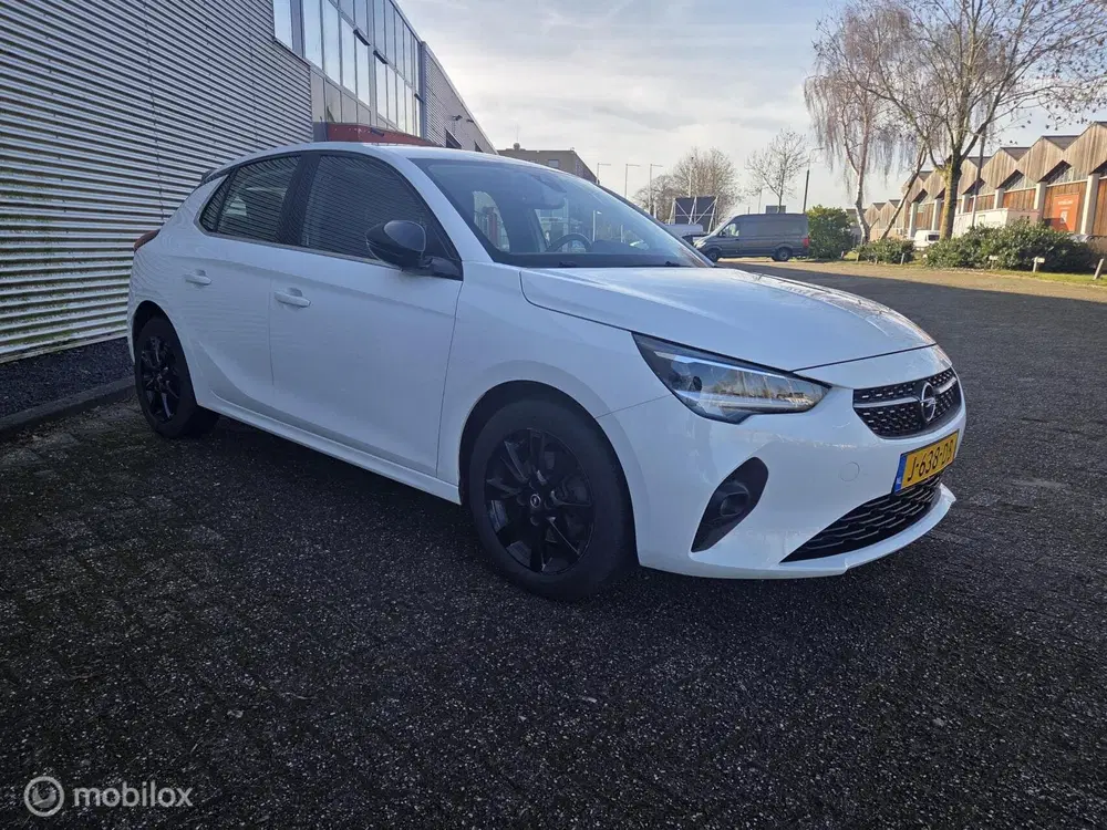 Opel Corsa 1.2 Edition uit 2020, foto 6