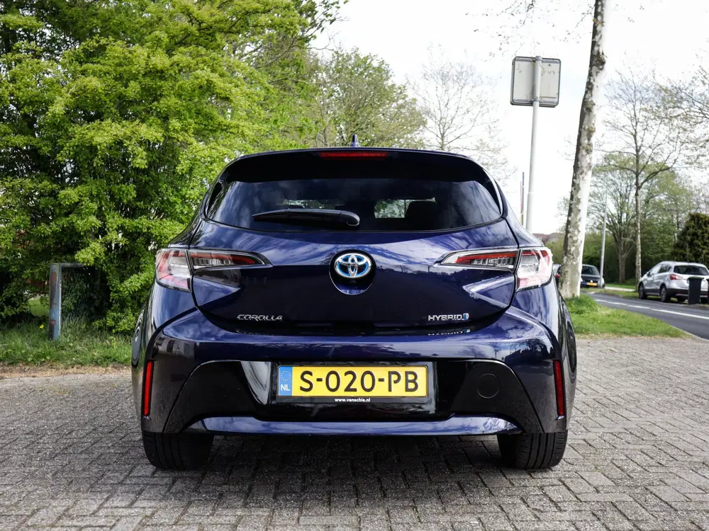 Toyota Corolla 1.8 Hybrid Dynamic 1e-Eig. & Keurig-Onderh uit 2023, foto 19