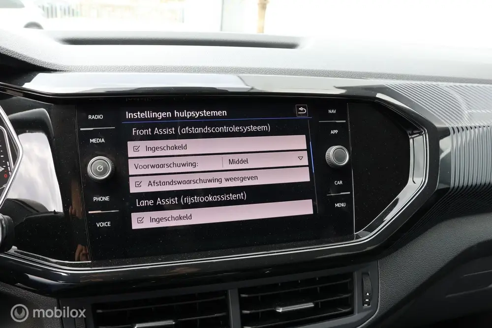 Volkswagen T-Cross 1.0 TSI Style I Camera I Trekhaak I Navig uit 2019, foto 15