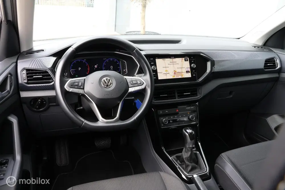 Volkswagen T-Cross 1.0 TSI Style I Camera I Trekhaak I Navig uit 2019, foto 9