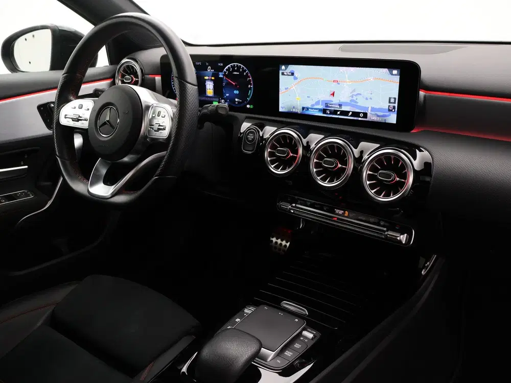 Mercedes-Benz A-Klasse 250e 218 PK SEDAN + PANORAMA uit 2022, foto 4