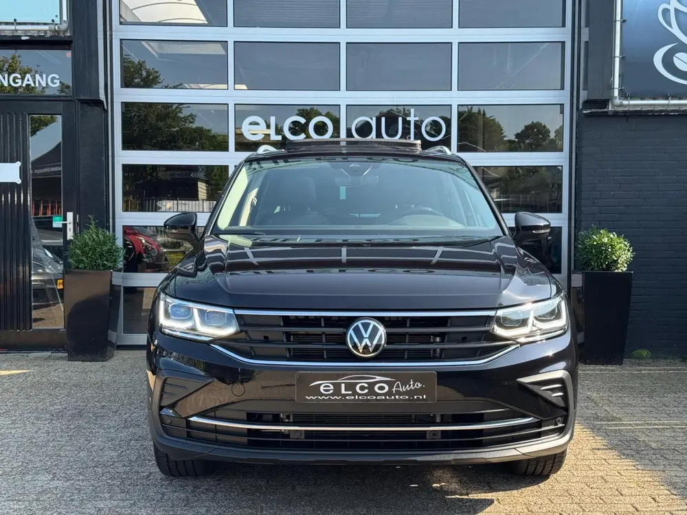 Volkswagen Tiguan 1.5 TSI Life Business / Pano / IQ Light / uit 2020, foto 2