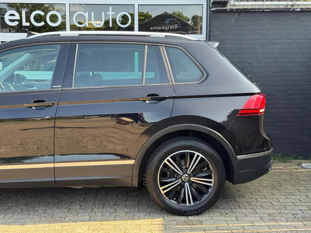 Volkswagen Tiguan 1.5 TSI Life Business / Pano / IQ Light / uit 2020, foto 5