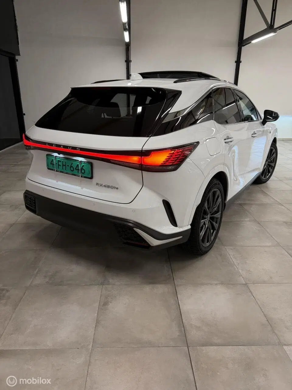 Lexus RX F SPORT Design AWD uit 2025, foto 2