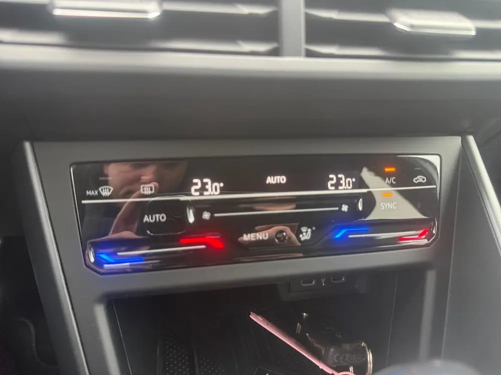 Volkswagen Taigo 1.0 TSI R-Line | Automaat | Camera | Climat uit 2025, foto 20
