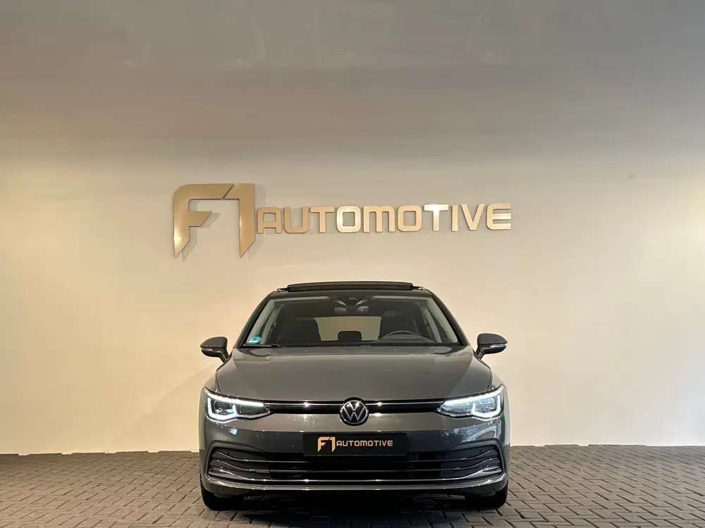Volkswagen Golf 2.0 TDI R-Line Pano|Camera|Stoelverwarming|S uit 2022, foto 2