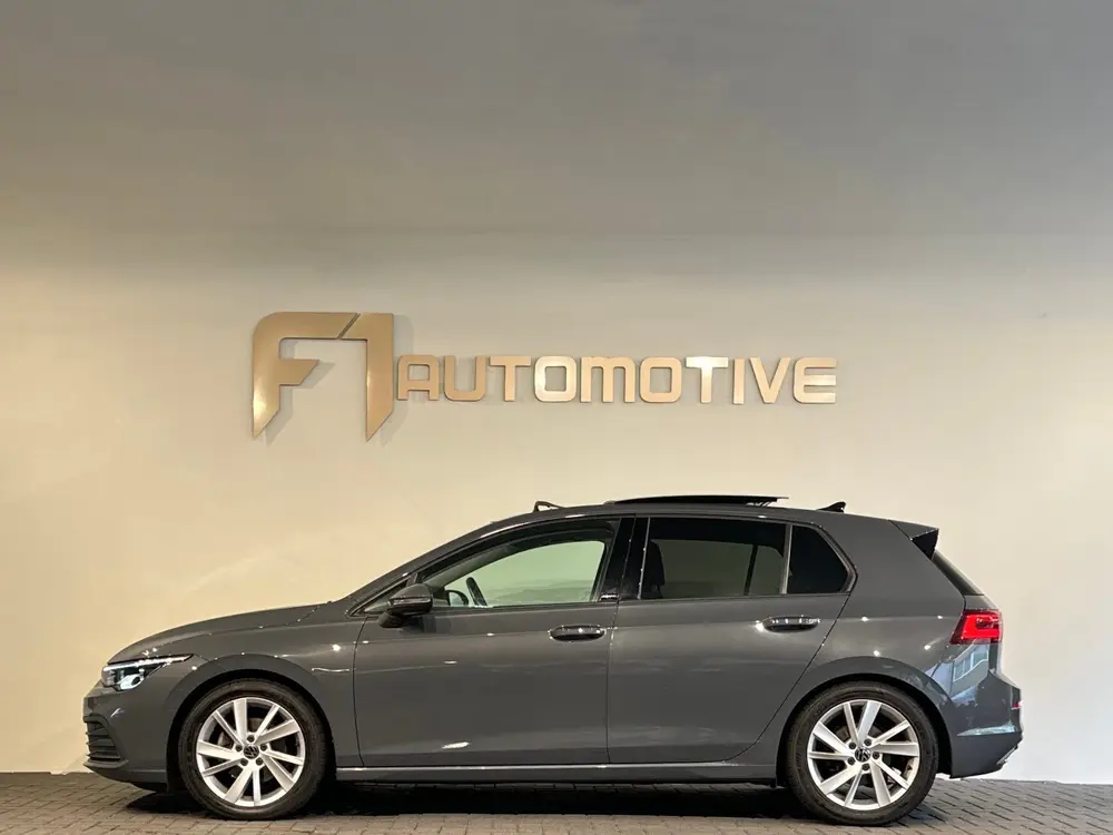 Volkswagen Golf 2.0 TDI R-Line Pano|Camera|Stoelverwarming|S uit 2022, foto 6
