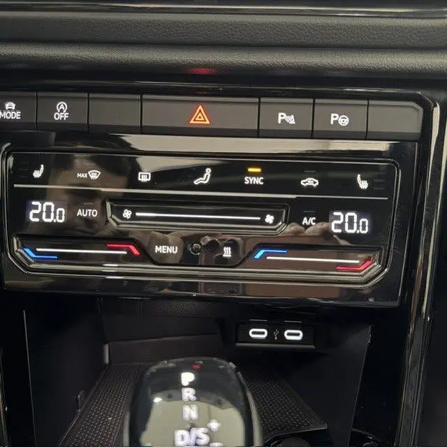 Volkswagen T-Roc 1.5 TSI R-Line. Pano/standkachel/ Acc/Stoel uit 2024, foto 11