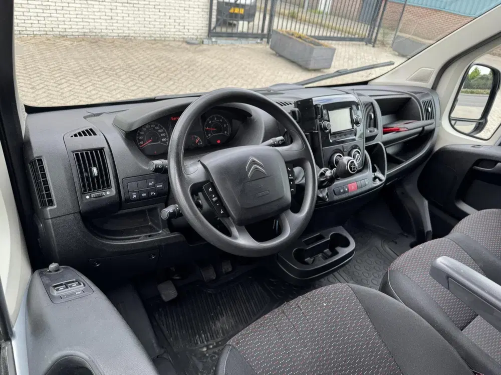 Citroën Jumper Citroen Jumper 30 2.2 BlueHDi 140pk L2H2 C uit 2020, foto 11