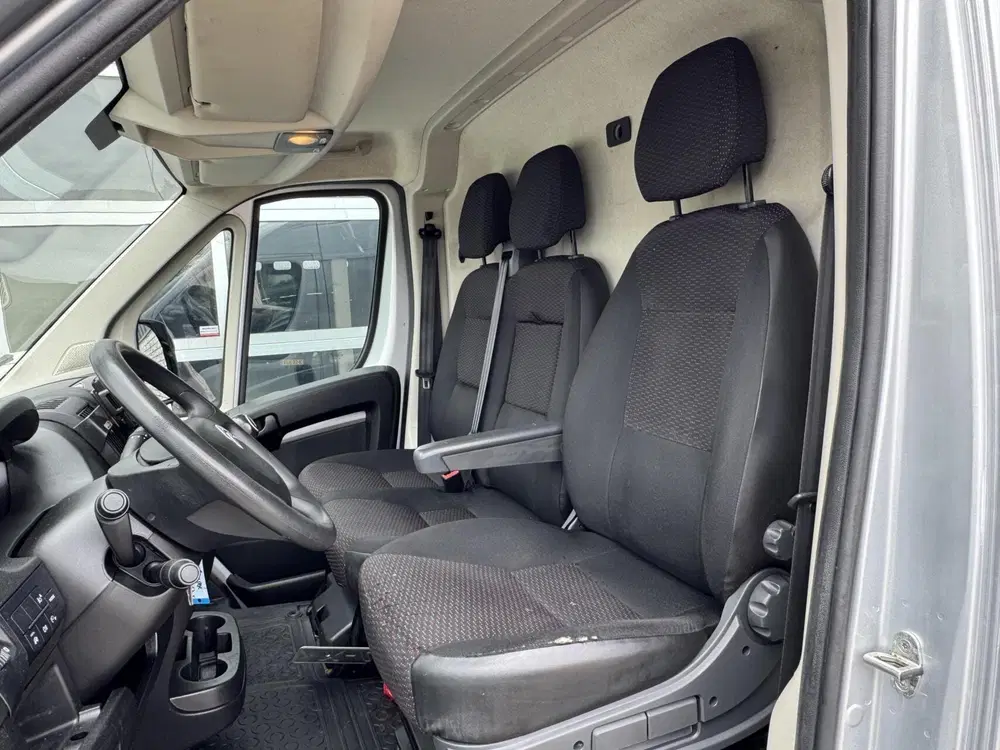 Citroën Jumper Citroen Jumper 30 2.2 BlueHDi 140pk L2H2 C uit 2020, foto 5
