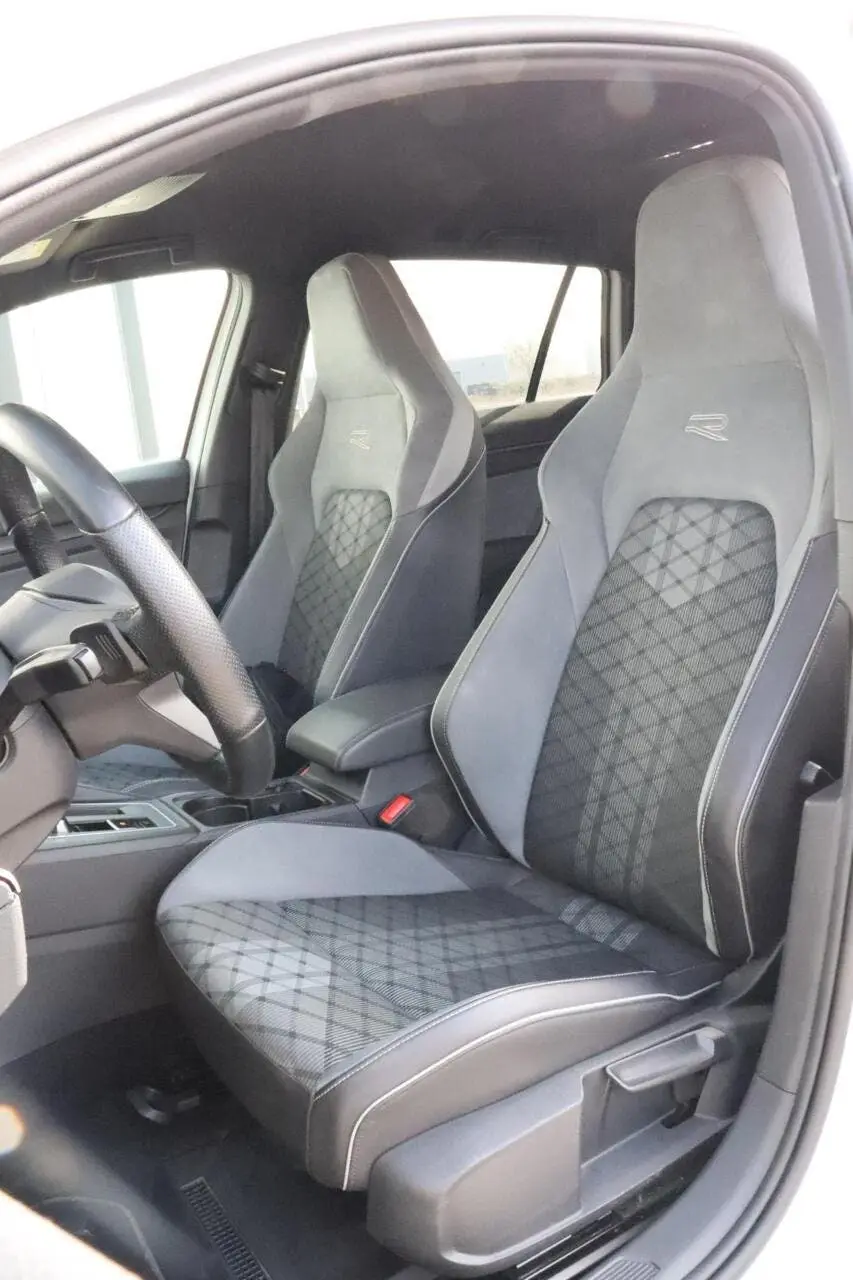 Volkswagen Golf Variant 1.5 eTSI R-Line H&K Blackstyle Trekh uit 2021, foto 15