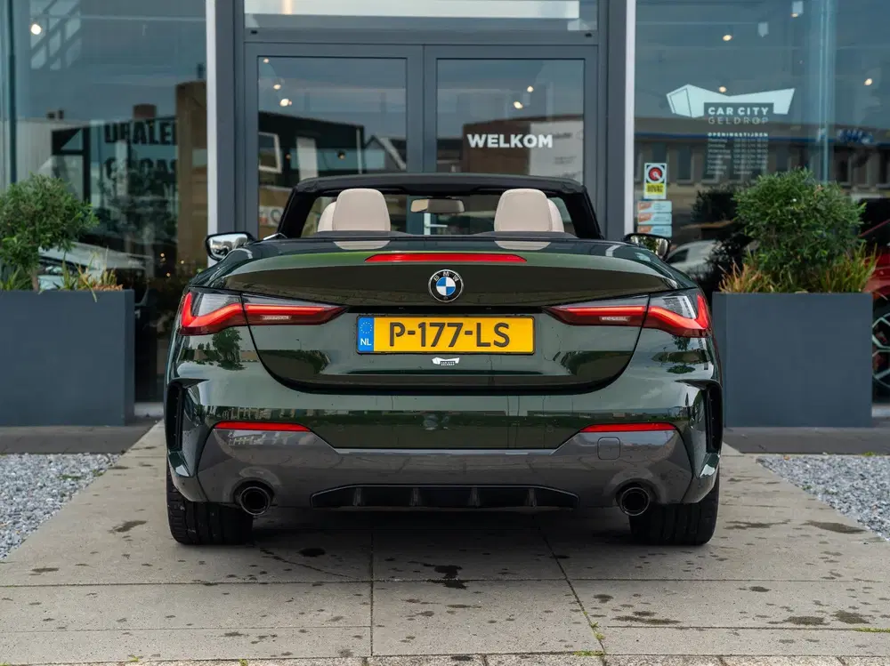 BMW 4-serie 420i High Exec uit 2022, foto 4