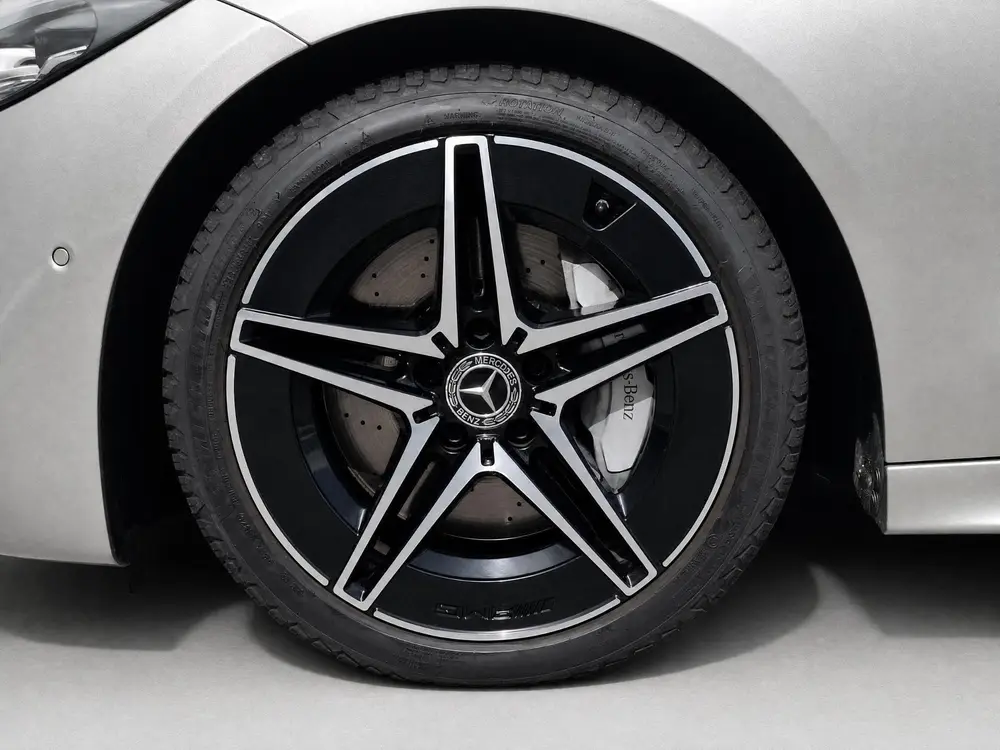 Mercedes-Benz C-Klasse 200 Launch Edition AMG Line uit 2021, foto 12