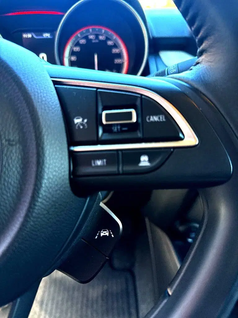 Suzuki Swift 1.2 AUTOM Smart Hybride Comfort uit 2024, foto 13