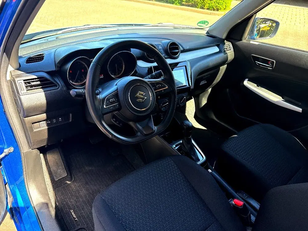 Suzuki Swift 1.2 AUTOM Smart Hybride Comfort uit 2024, foto 4