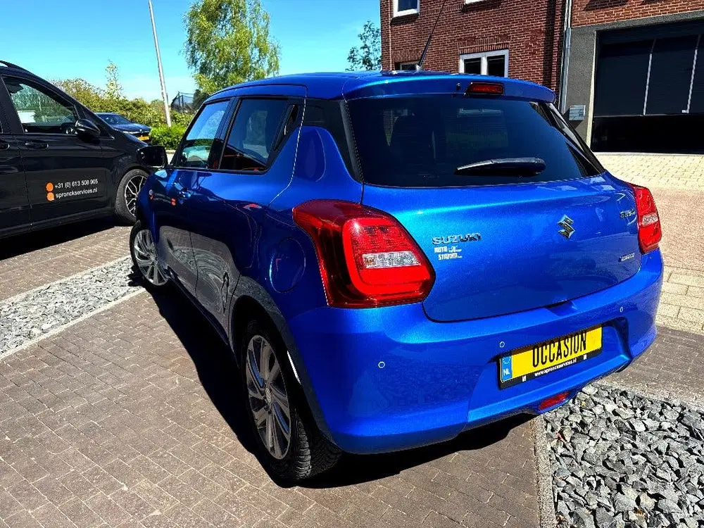 Suzuki Swift 1.2 AUTOM Smart Hybride Comfort uit 2024, foto 5