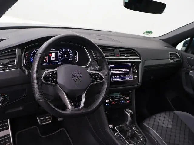 Volkswagen Tiguan VW Tiguan 1.5 TSI R-Line Business+ DSG 69.000 km Trekhaak uit 2021, foto 3