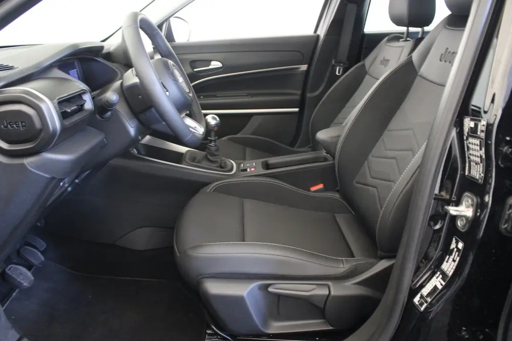 Jeep Avenger 1.2 Altitude (bj 2024) uit 2024, foto 12