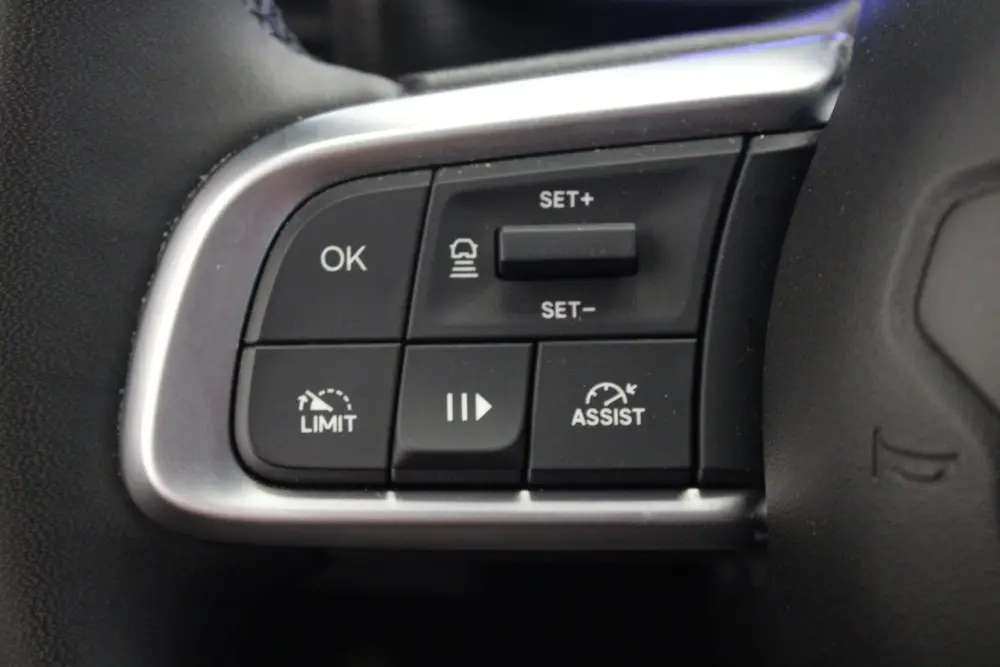 Jeep Avenger 1.2 Altitude (bj 2024) uit 2024, foto 9