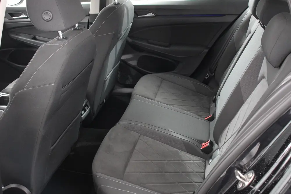 Volkswagen Golf Variant 1.5 eTSI 150pk DSG Style Navigatie A uit 2021, foto 11