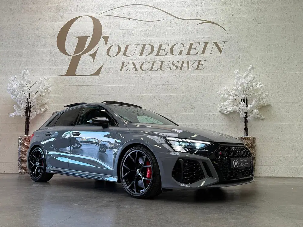 Audi A3 2.5 TFSI RS3 Quattro uit 2023, foto 3